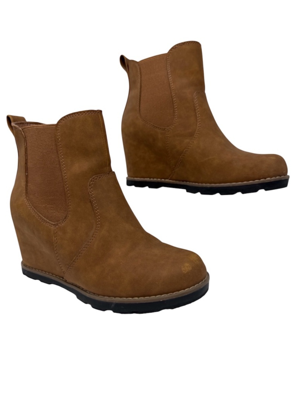 Universal Thread Cognac Amalia Hidden Wedge Chelsea Boots Size 6 1/2